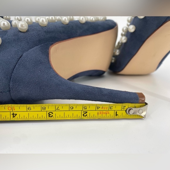 Cape Robbin Kitana Faux  Pointed Pearl Boots - Picture 10 of 11